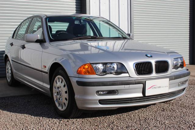 BMW 318 1.9 SE Auto Saloon Saloon Petrol Silver