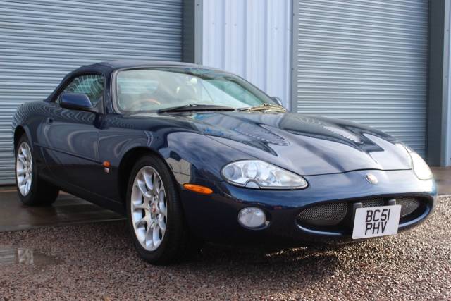 Jaguar Xkr 4.0 V8 Supercharged Convertible Petrol Blue