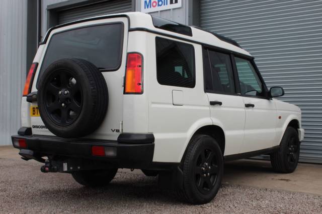 2004 Land Rover Series II DISCOVERY 4.0l V8 7 seater Auto