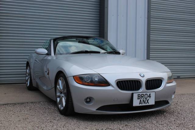 BMW Z4 2.2i Roadster Convertible Petrol Silver