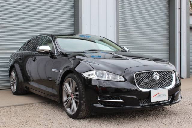 Jaguar XJ Series 5.0 Supersport (X351) Supercharged Saloon Petrol Ultimate Black Metallic Metallic