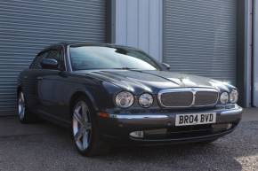 JAGUAR XJ8 2004 (04) at Concours Motor Company Solihull