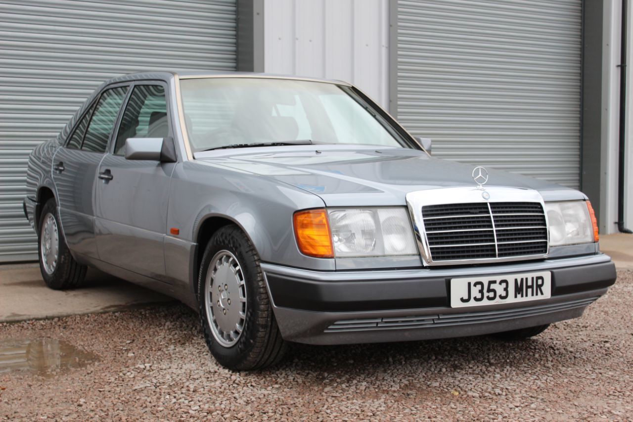 1991 Mercedes-Benz 260