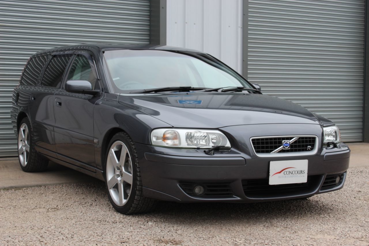 2005 Volvo V70 R