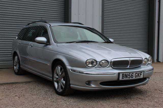 Jaguar X-Type 2.5 V6 SE  AWD Estate Auto Estate Petrol Silver