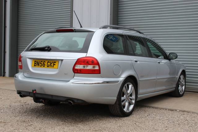 2006 Jaguar X-Type 2.5 V6 SE  AWD Estate Auto