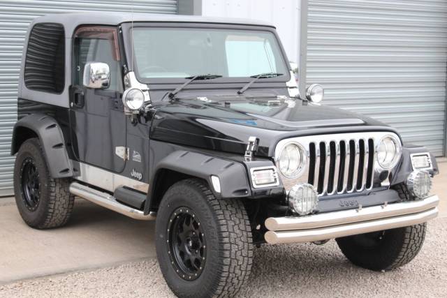 Jeep Wrangler 4.0 SAHARA (TJ) Hard Top Auto Four Wheel Drive Petrol Black