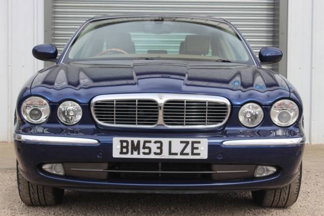 2003 Jaguar XJ8 4.2 Super V8 Vanden Plas