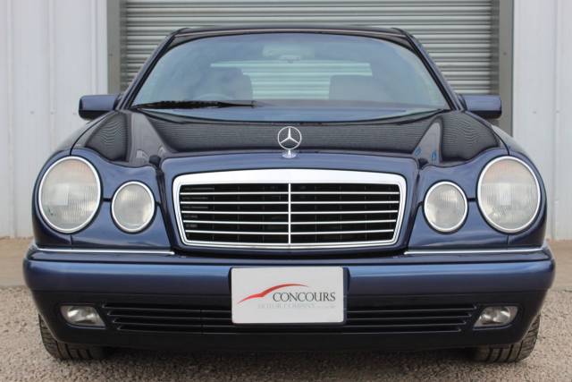 1996 Mercedes-Benz E 320 3.2 Elegance Saloon