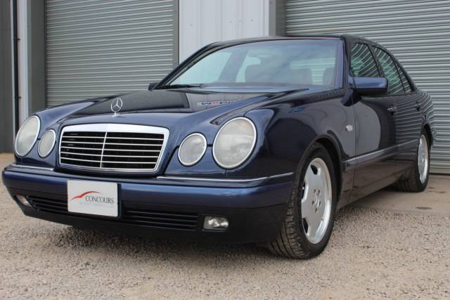 1996 Mercedes-Benz E 320 3.2 Elegance Saloon
